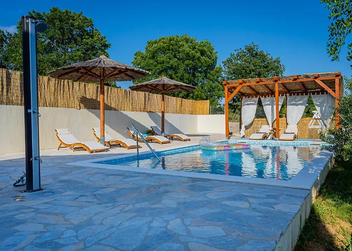 Kuca Za Odmor Cvitka Lägenhet